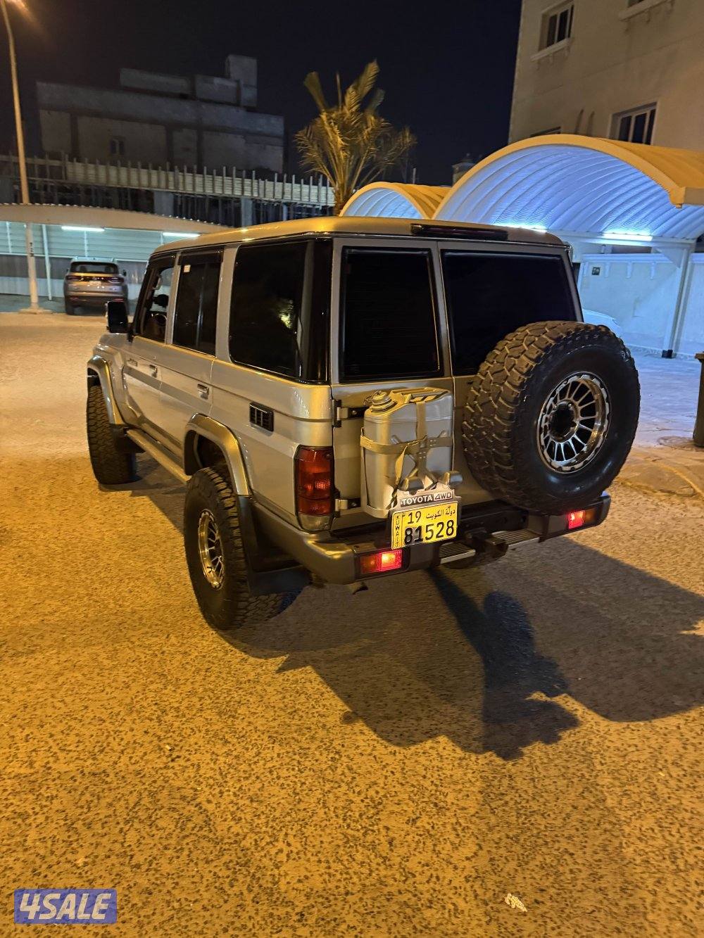 لاندكروزر نص قير عادي صبغ وكاله شرط الفحص ممشى قليل8