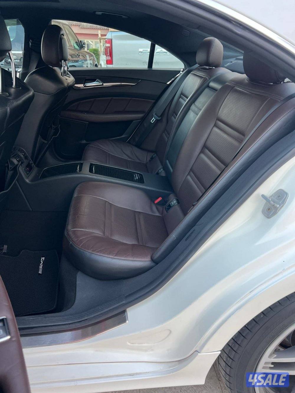 مرسيدس  AMG 632