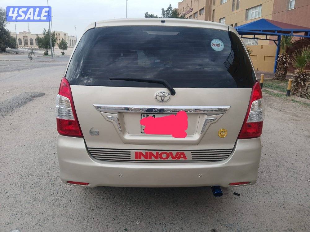Inova sedan6