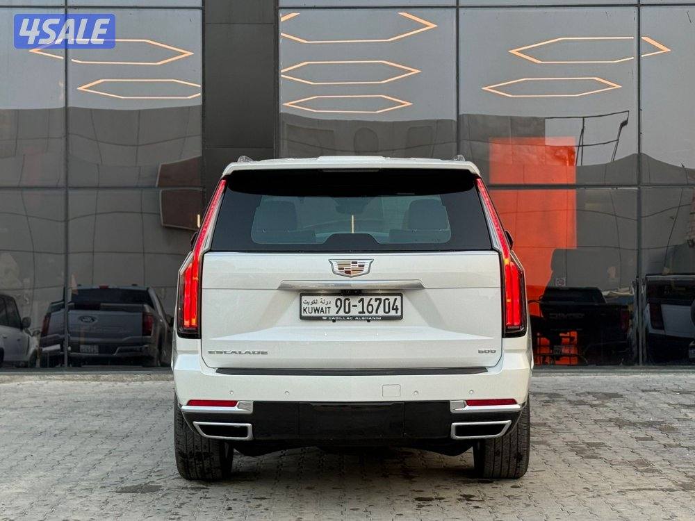 ESCALADE PREMIUM 600 _2025 صبغ الوكالة5