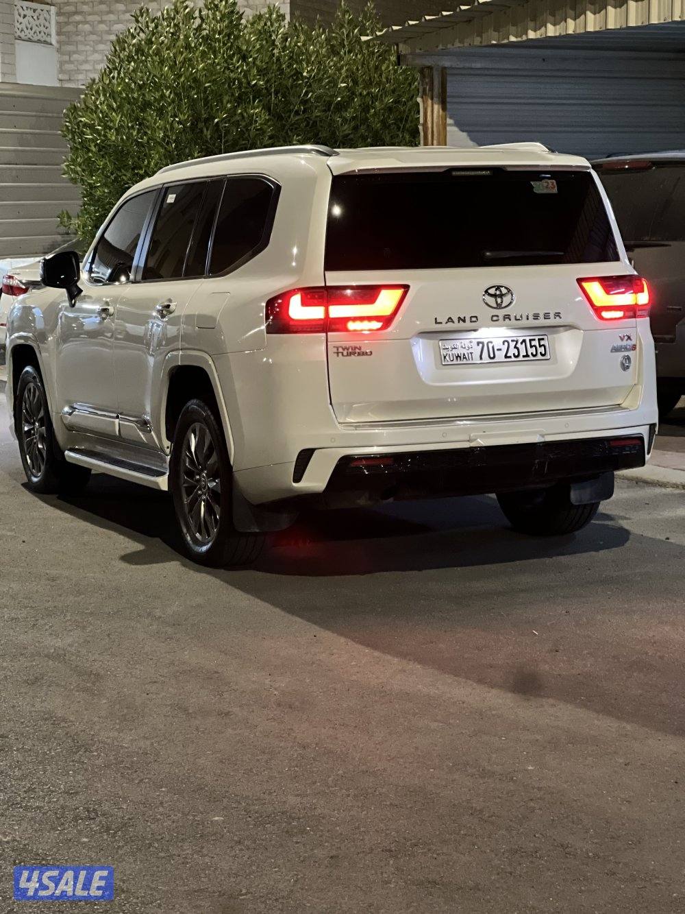 للبيع لاند كروزر موديل 20231