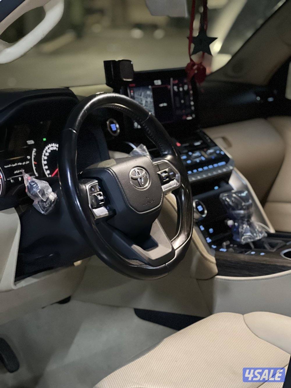 للبيع لاند كروزر موديل 20234