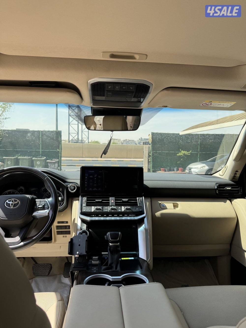 للبيع لاند كروزر 2022 areo s twin turbo4