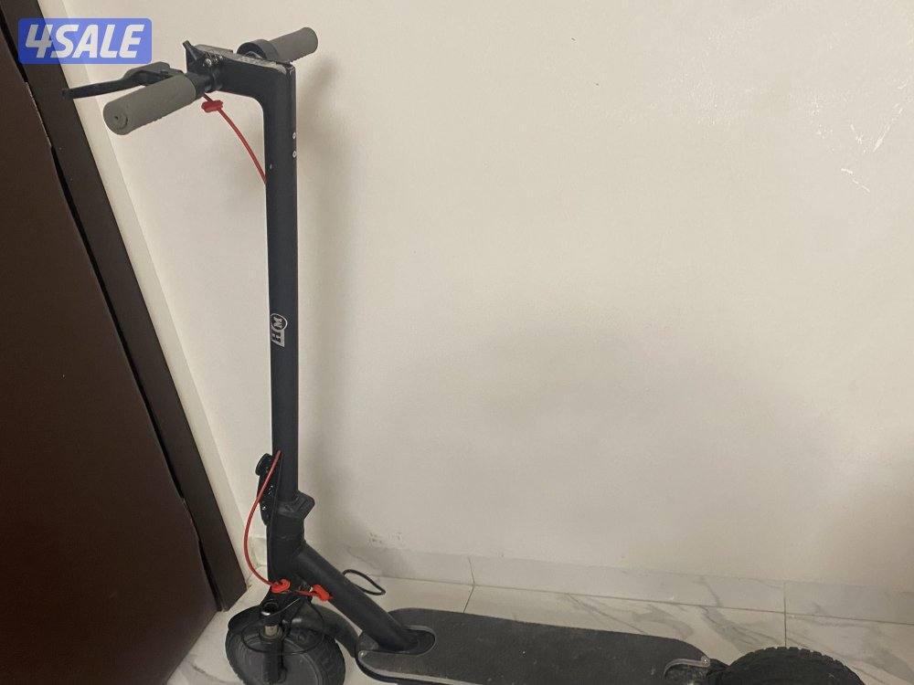 للبيع سكوتر نظيف جداً موديل 20220