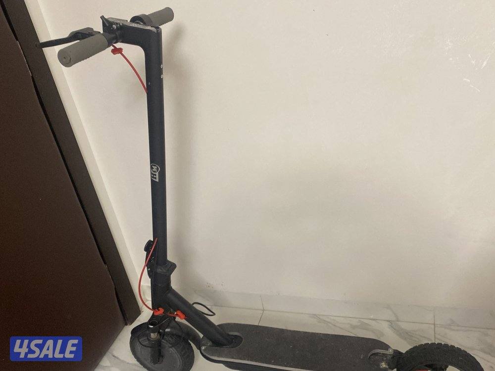 للبيع سكوتر نظيف جداً موديل 20221