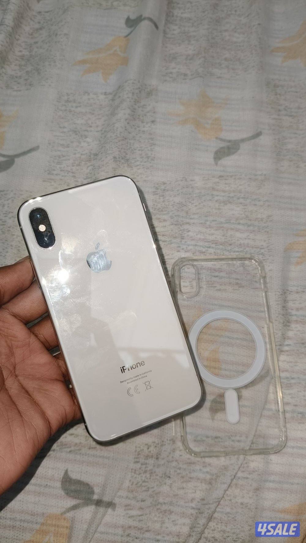 iphone x for sale in mint condition and looks like new less used4