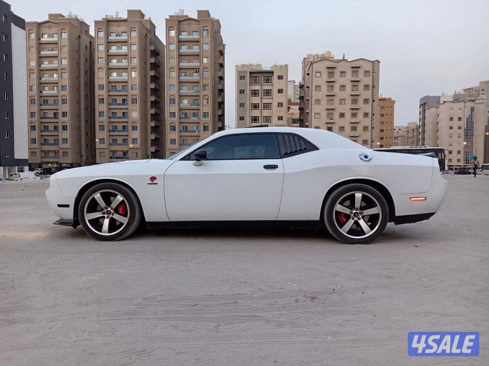 دوج جالنجر للبيع2