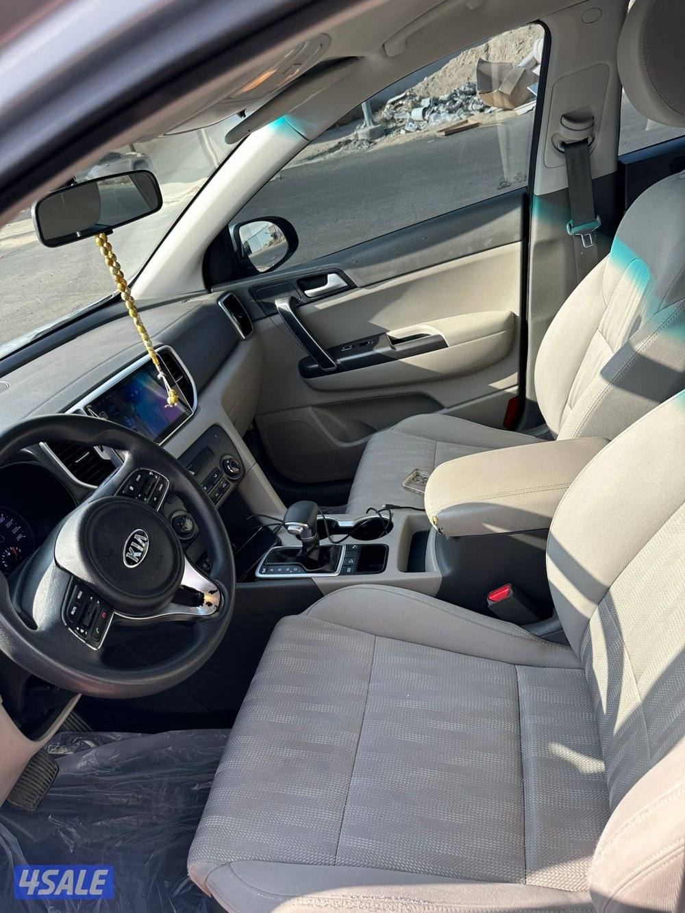 للبيع كيا سبورتاج موديل 2017 شرط الفحص جير وماكينه وشاصي6