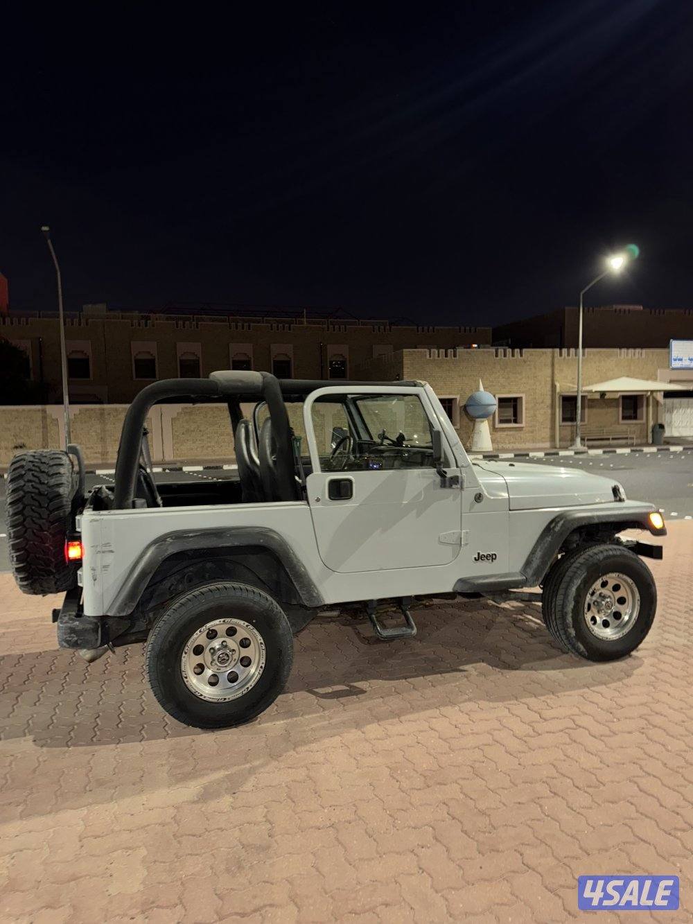 جيب رانجلر سبورت4