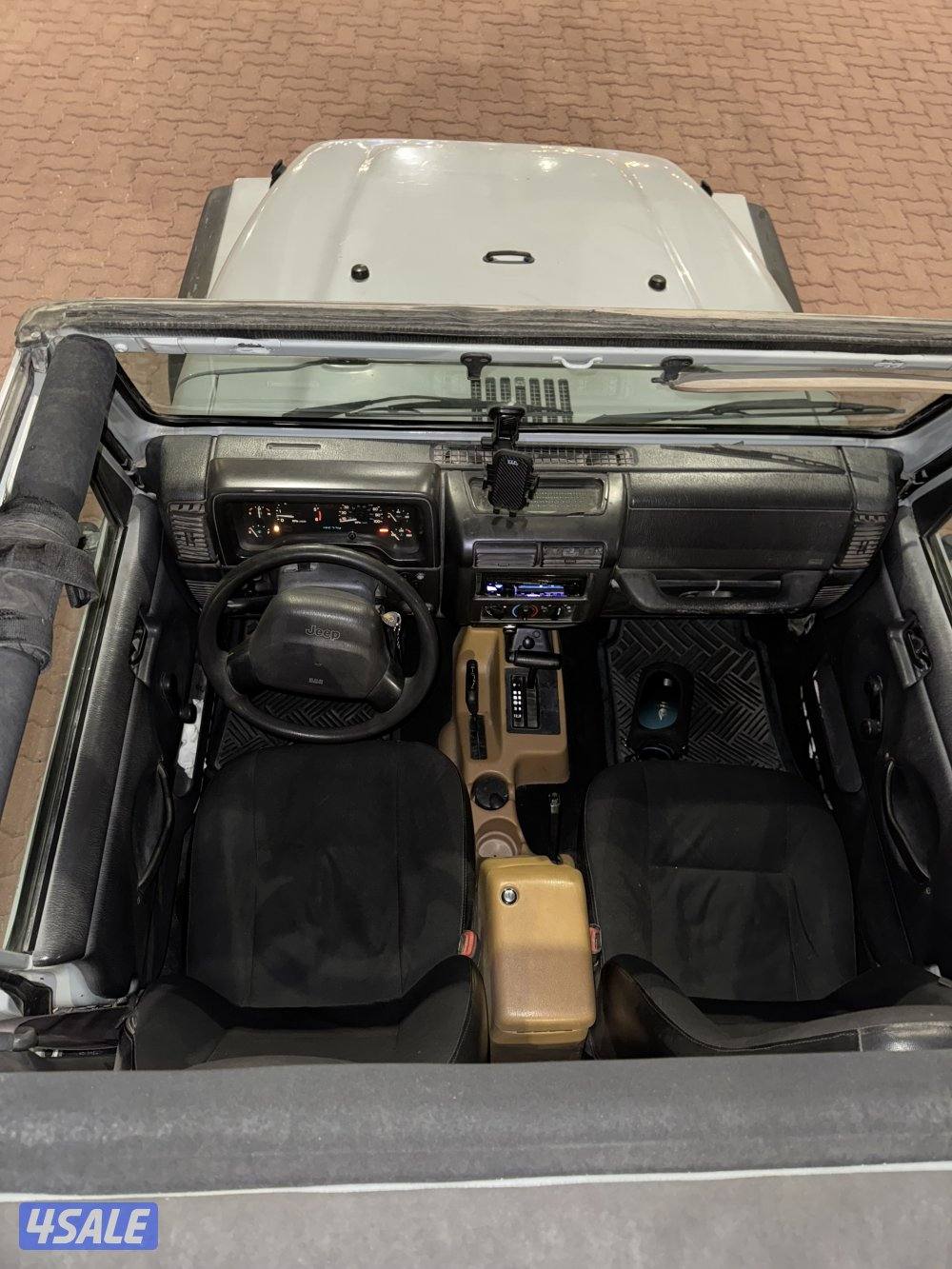 جيب رانجلر سبورت8