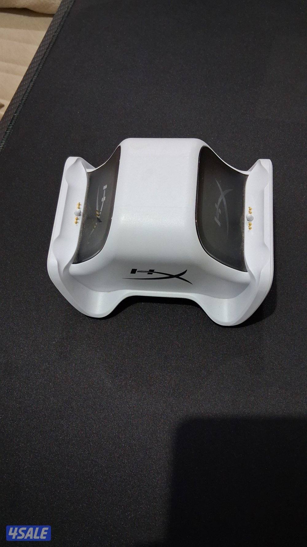 للبيه جهاز لشحن يد سوني 50