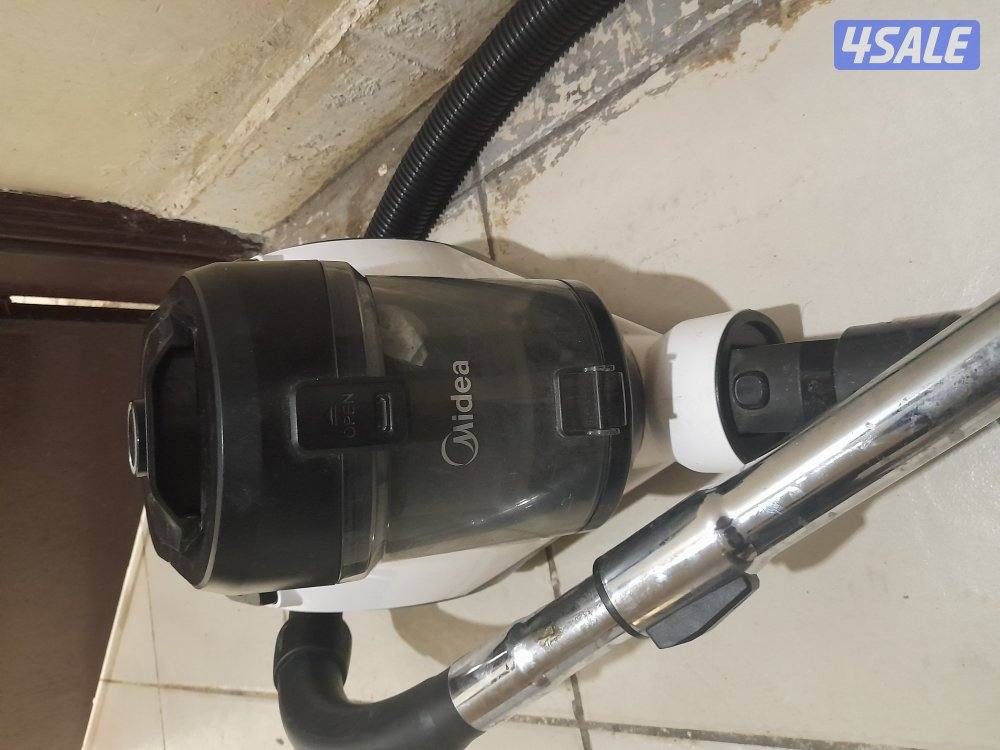مكنسة كهربائية حديثة وصغيرة ماركة Midea2