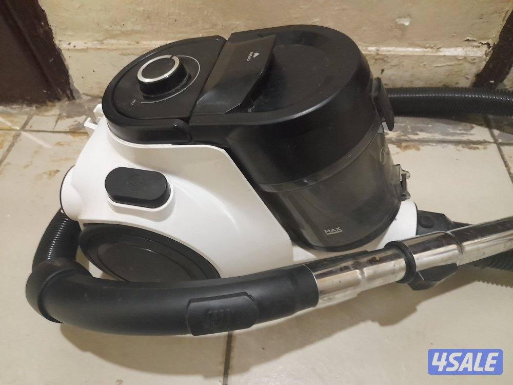 مكنسة كهربائية حديثة وصغيرة ماركة Midea3