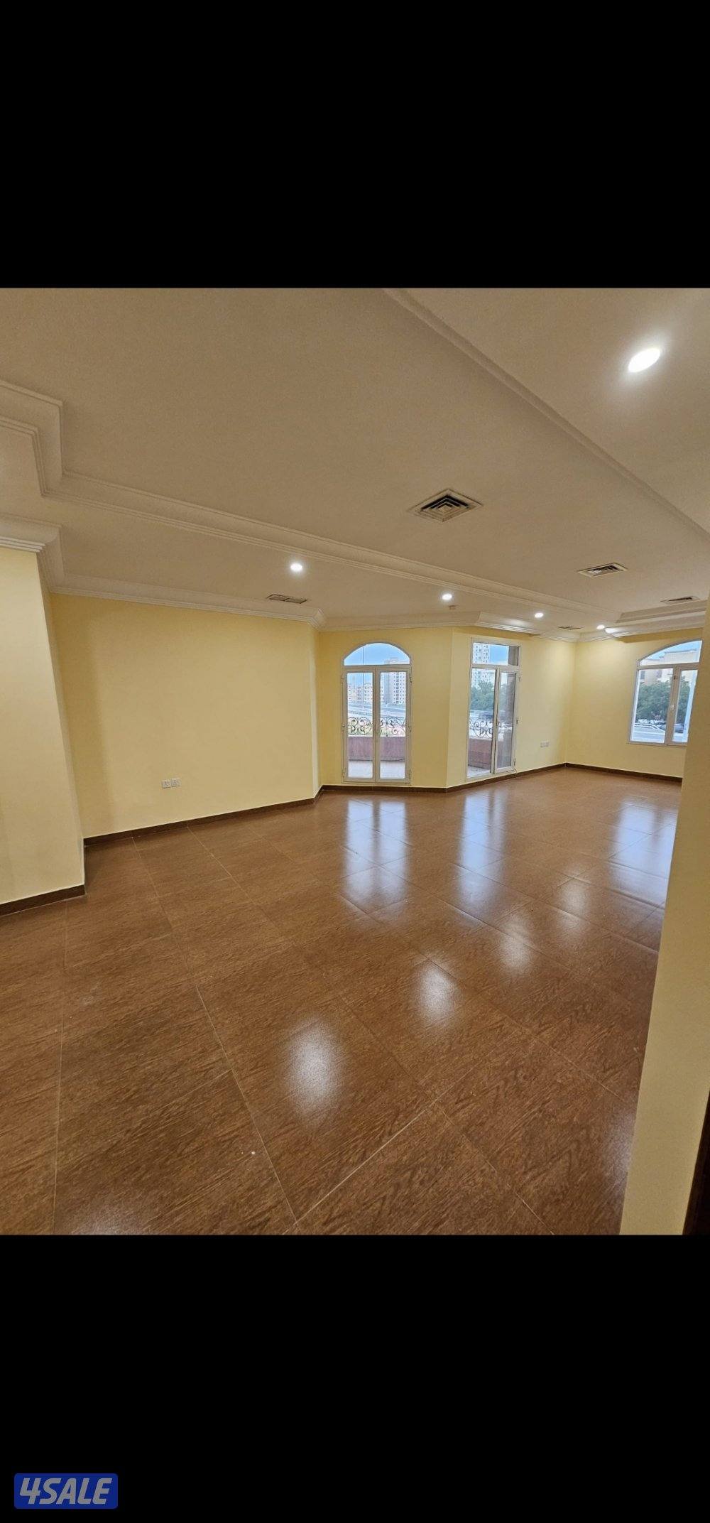 للإيجار فيلا بالعقيلة6