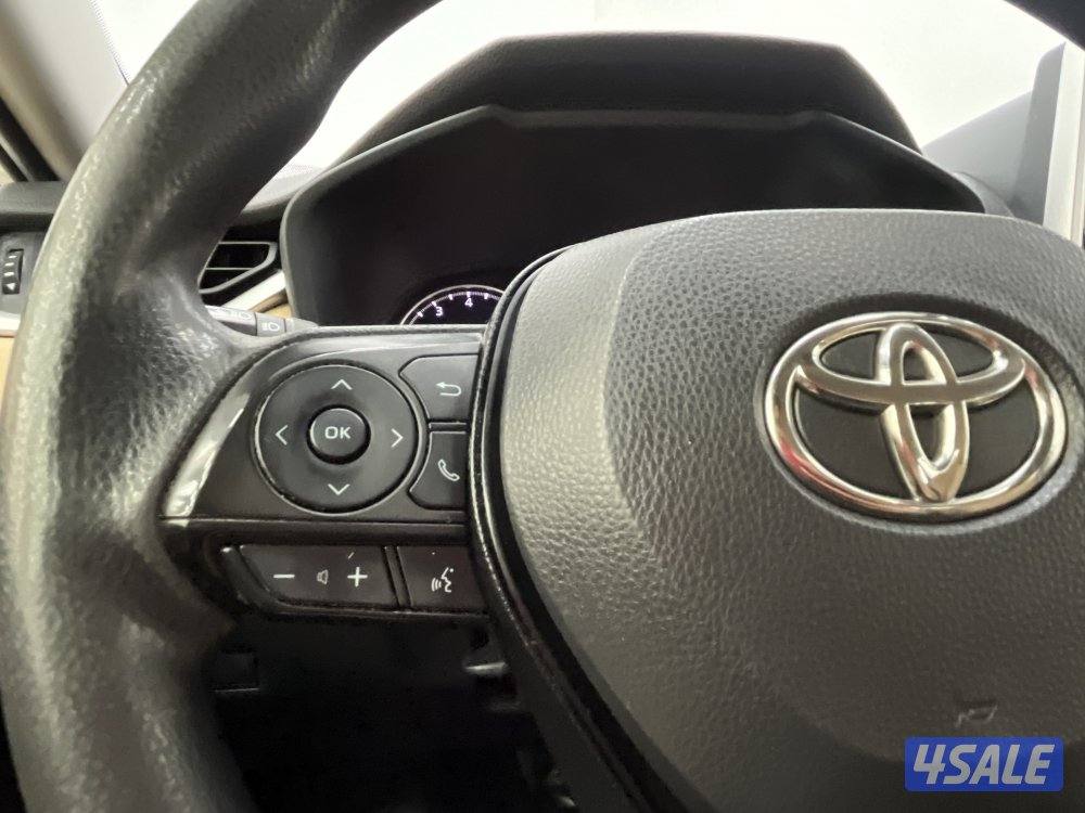 TOYOTA RAV401 4X2 STANDARD OPTION7