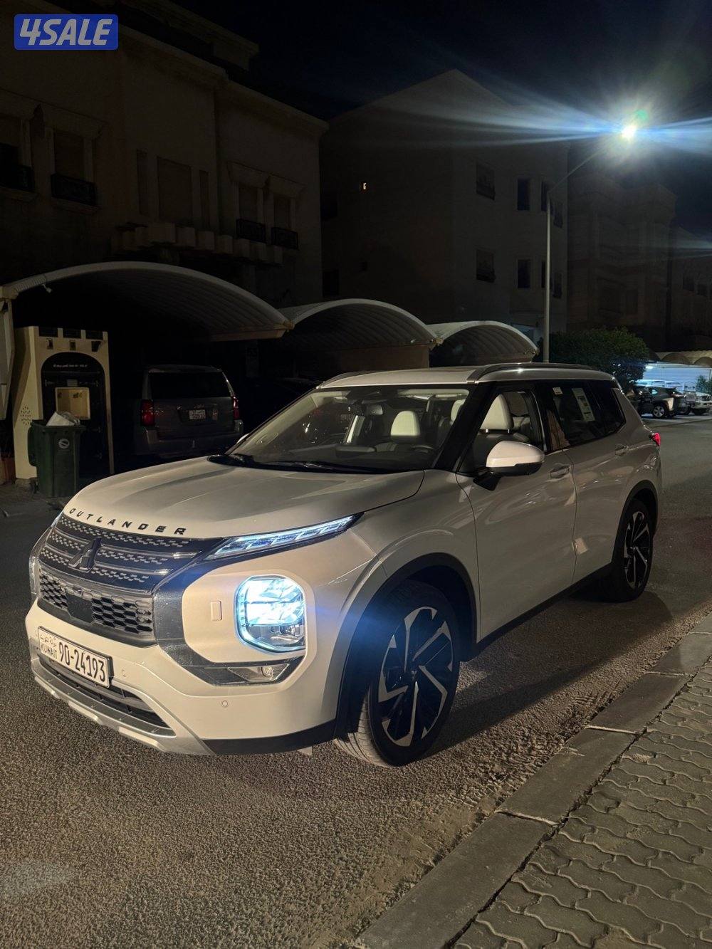 اوتلاندر كامل الموصفات بدي وكاله داخليه نضيفه السياره جديده وشرط الفحص4