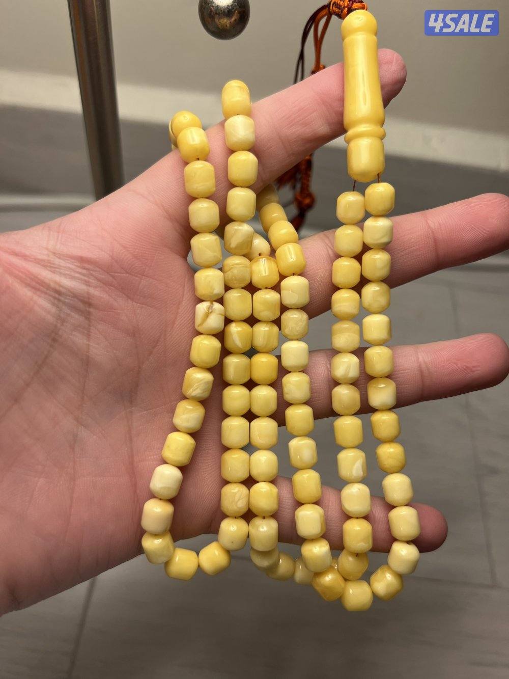 مسباح كهرب خامه صعب تلقاها الحين وعينك ميزانك الشاهد بروحه يسولف 📿🤍2