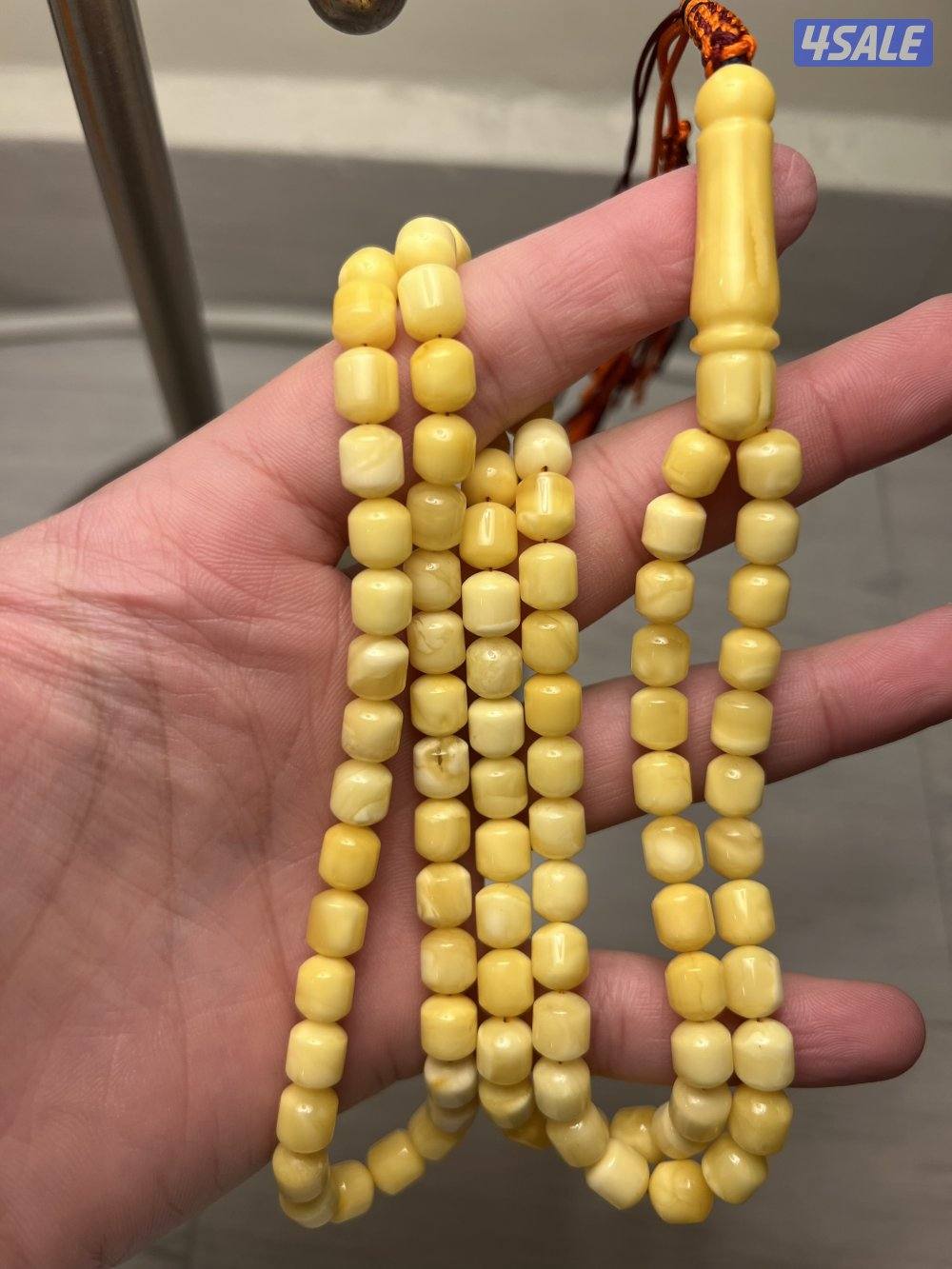 مسباح كهرب خامه صعب تلقاها الحين وعينك ميزانك الشاهد بروحه يسولف 📿🤍5