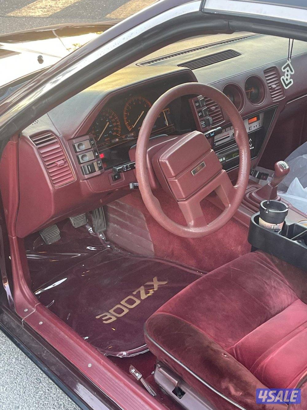 للبيع zx300 موديل 198510