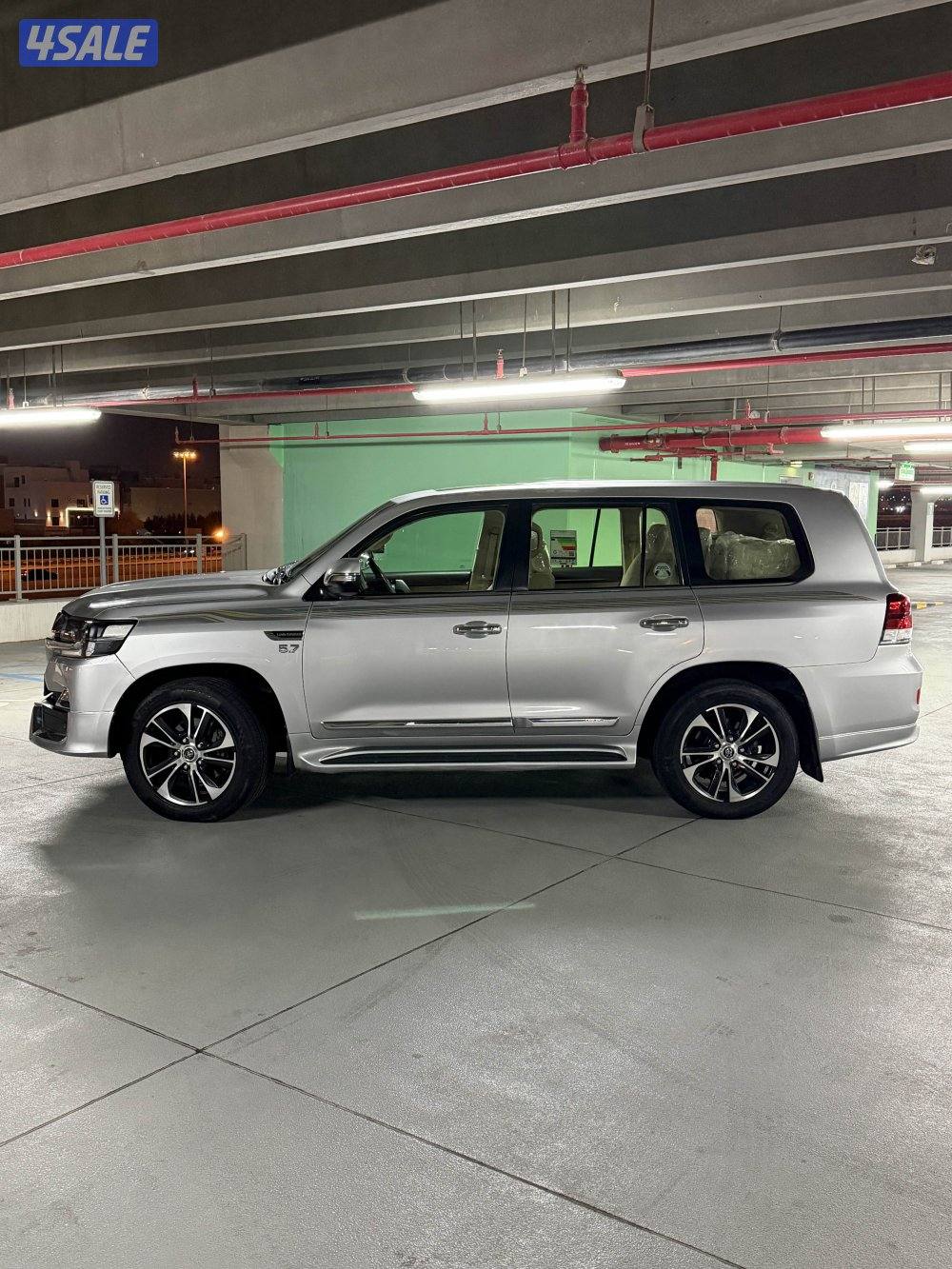 vxr 2016 لاند كروزر10