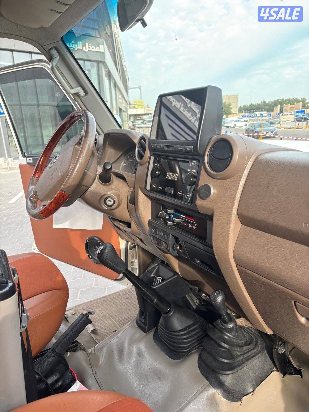 للبيع لاندكروز ٢٠١٣ مجدد الشكل الجديد2