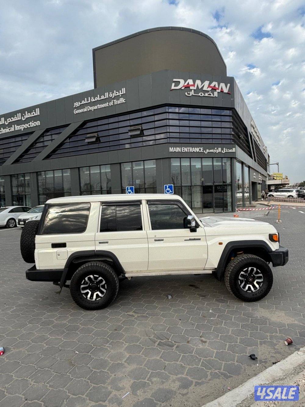 للبيع لاندكروز ٢٠١٣ مجدد الشكل الجديد1