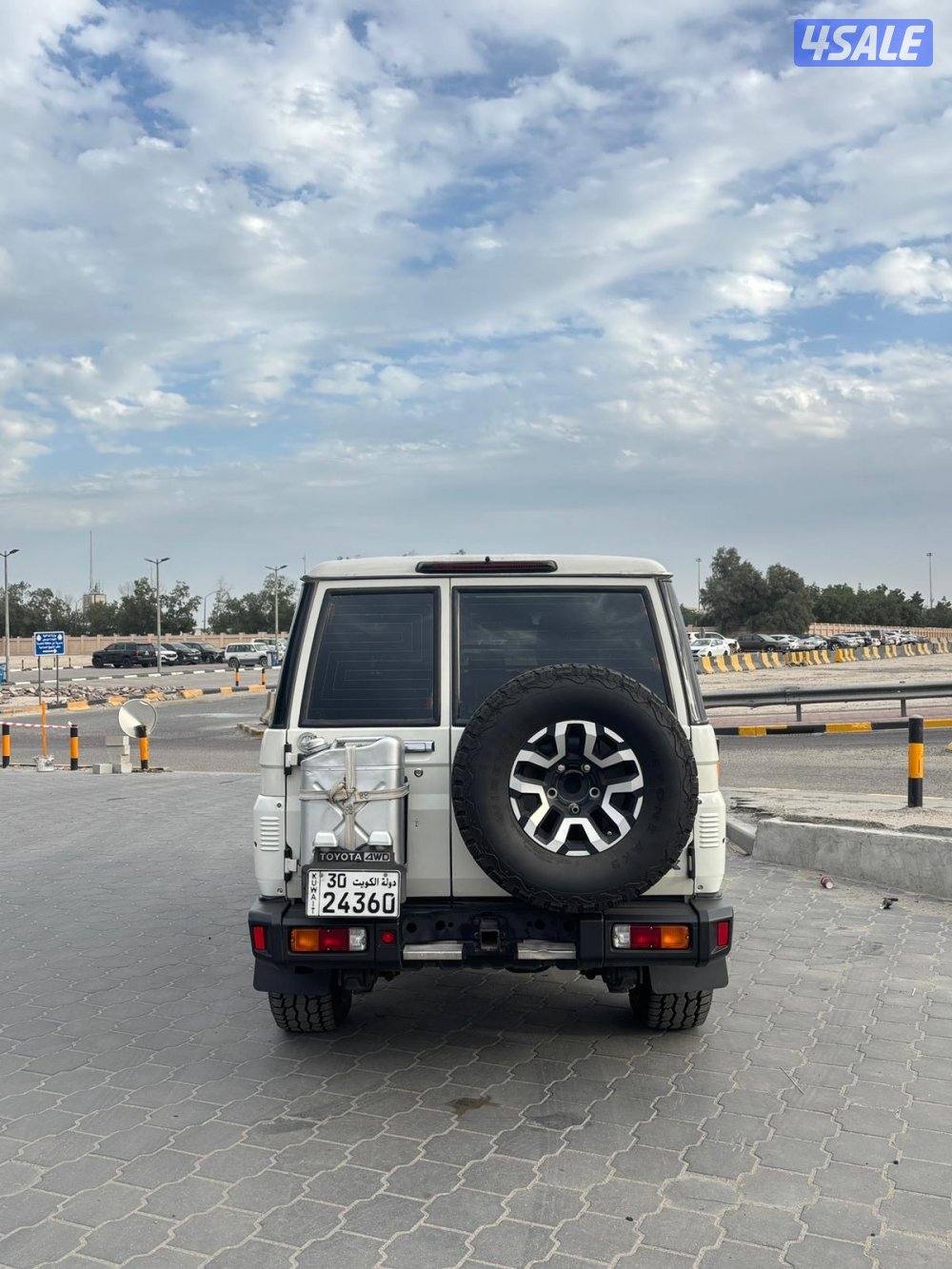 للبيع لاندكروز ٢٠١٣ مجدد الشكل الجديد6