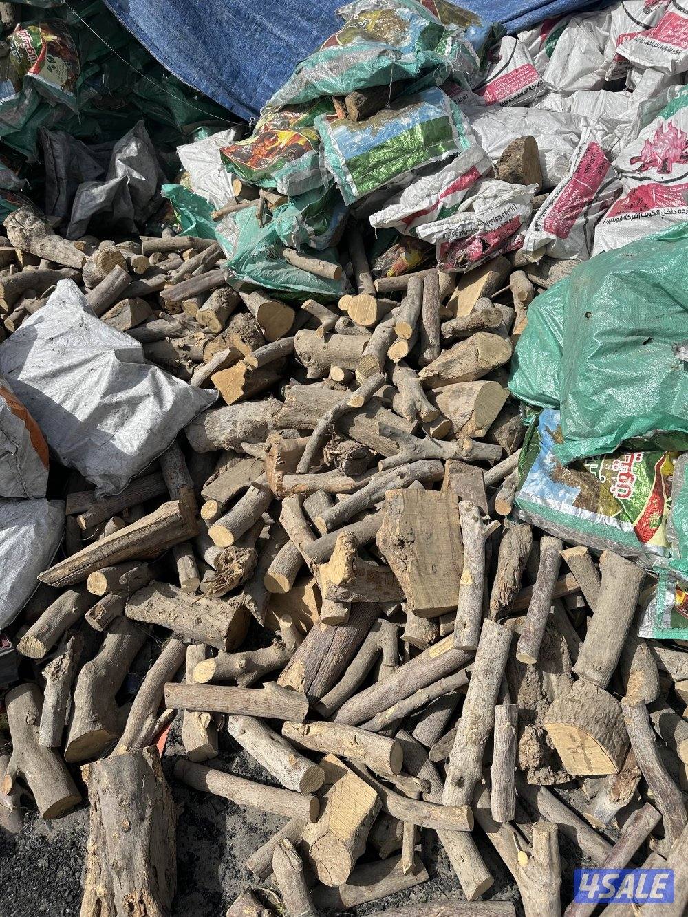 يوجد حطب سمر وحطب زيتون وفحم افريقى البقره وفحم سداسى كرتون شرط الجوده4