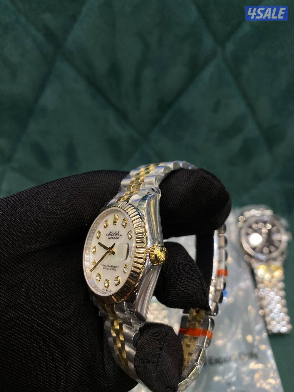 ساعات نسائية Vip6