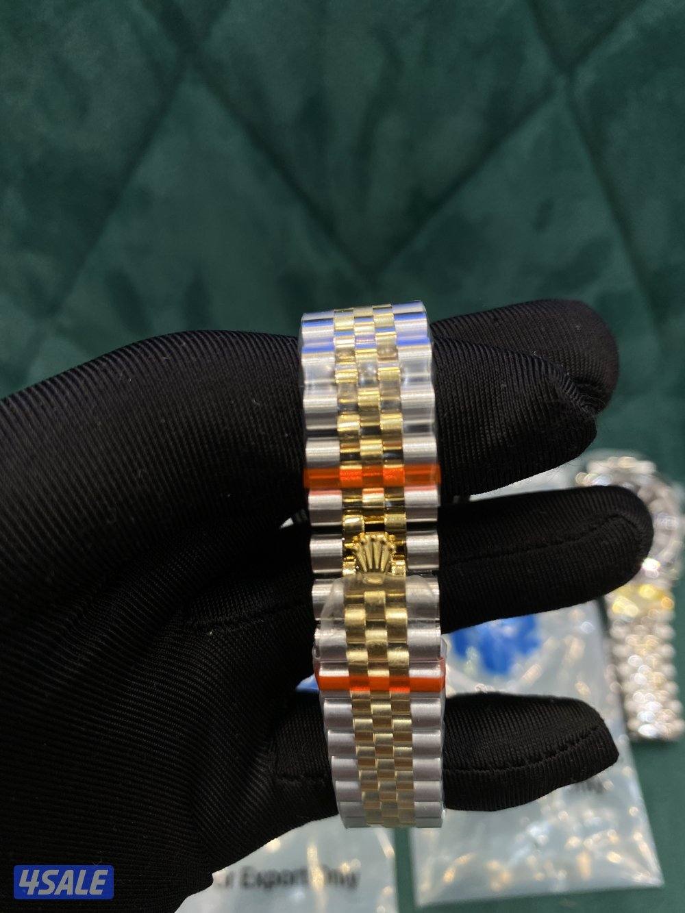 ساعات نسائية Vip9