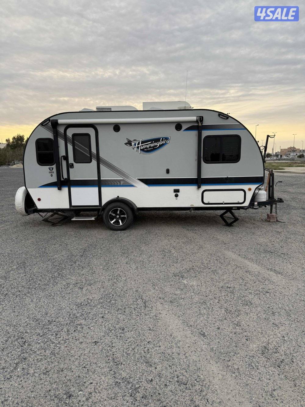 للبيع كرفان أمريكي jayco3