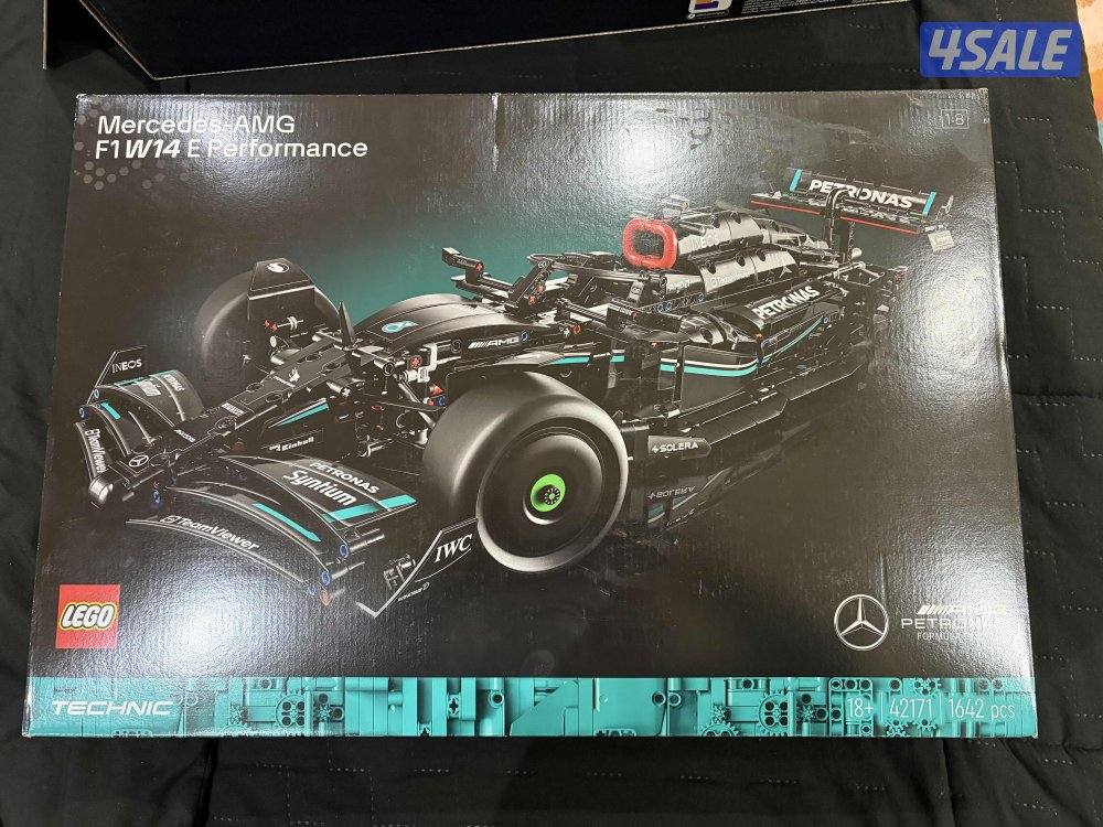 Lego milky way and Amg F1 1 set for 50KD  New القطعه الوحده ب٥٠دك0