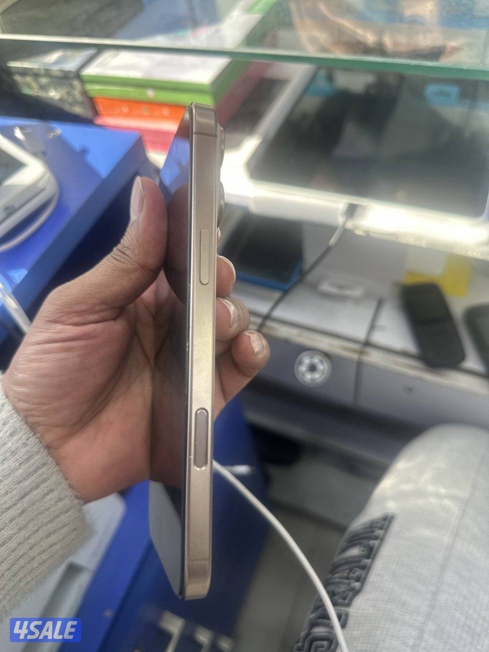 iphone 16 pro max ,256gb ,desert titanium,used phone ,2