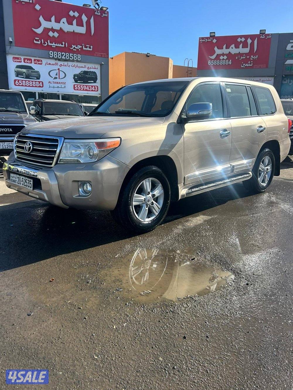 لاند كروزر GXR-V8 موديل 2013 ماشى 376.000 k.m وارد الساير .0