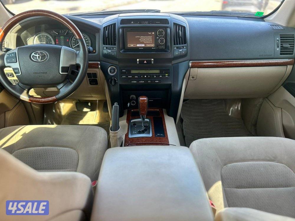 لاند كروزر GXR-V8 موديل 2013 ماشى 376.000 k.m وارد الساير .6