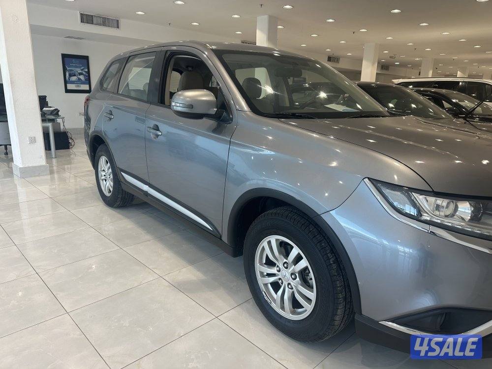 ميتسوبيشي اوتلاندر0