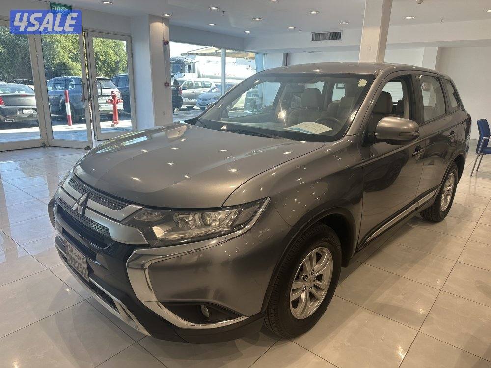 ميتسوبيشي اوتلاندر1