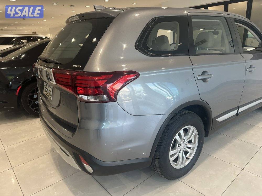 ميتسوبيشي اوتلاندر3