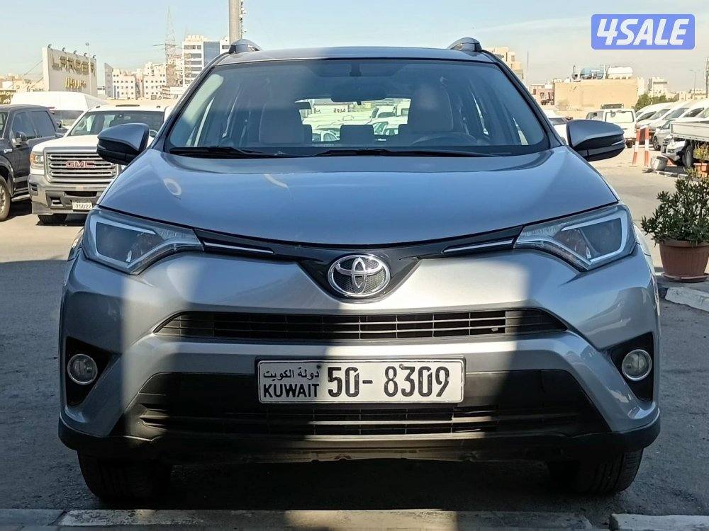 راف 4 موديل 2018 ماشي 180 الف صبغ الوكالة ماعدا قطعتين شرط الفحص0