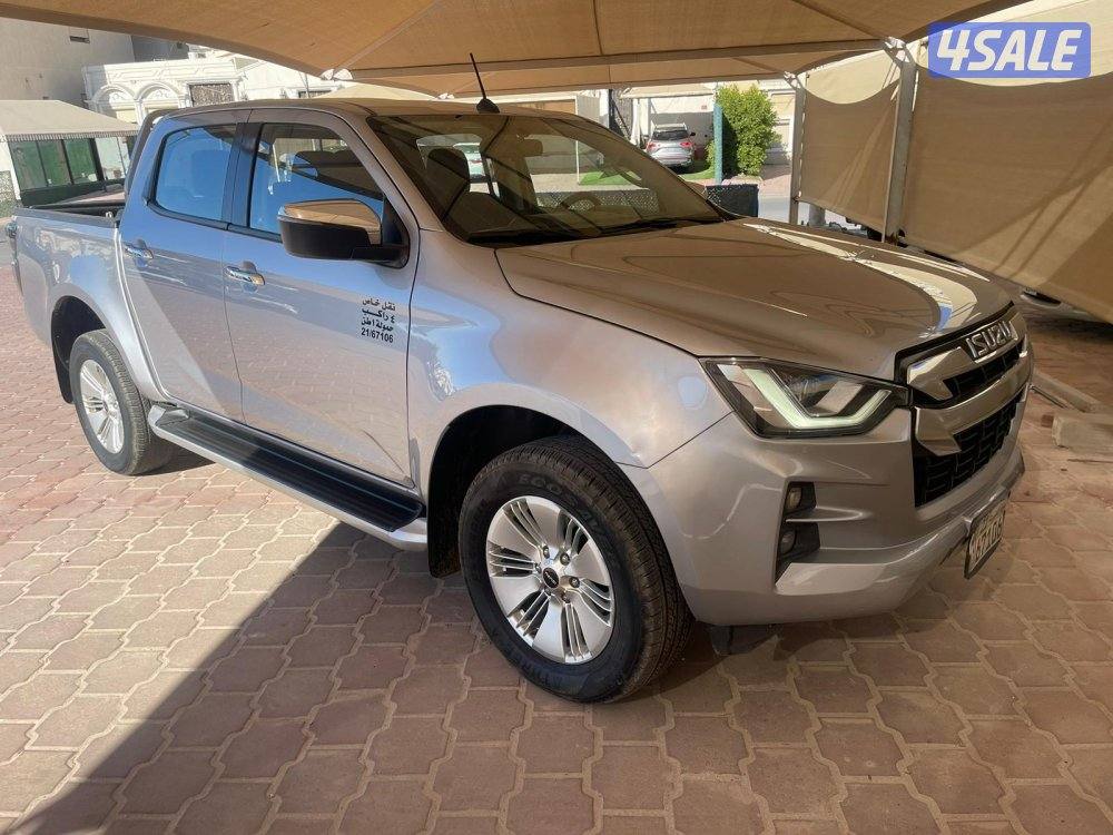 للبيع وانيت ايسوزو موديل 2022 ديزل شرط الفحص1