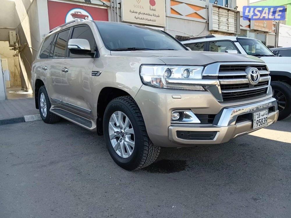 لاند كروزر موديل 2020 ماشي 22الف صبغ الوكالة شرط الفحص بالكامل1