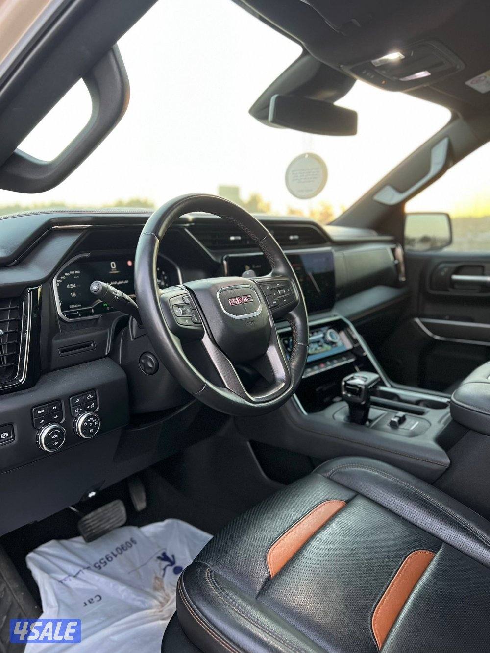 للبيع سييرا AT4( دبل قير ) موديل 2022 ماشي 68 الف8