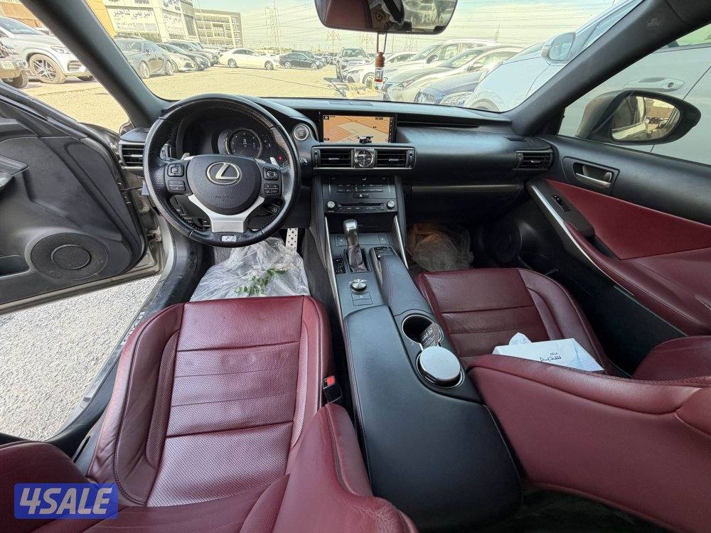 لكزس IS 350  F_sport الساير 201811