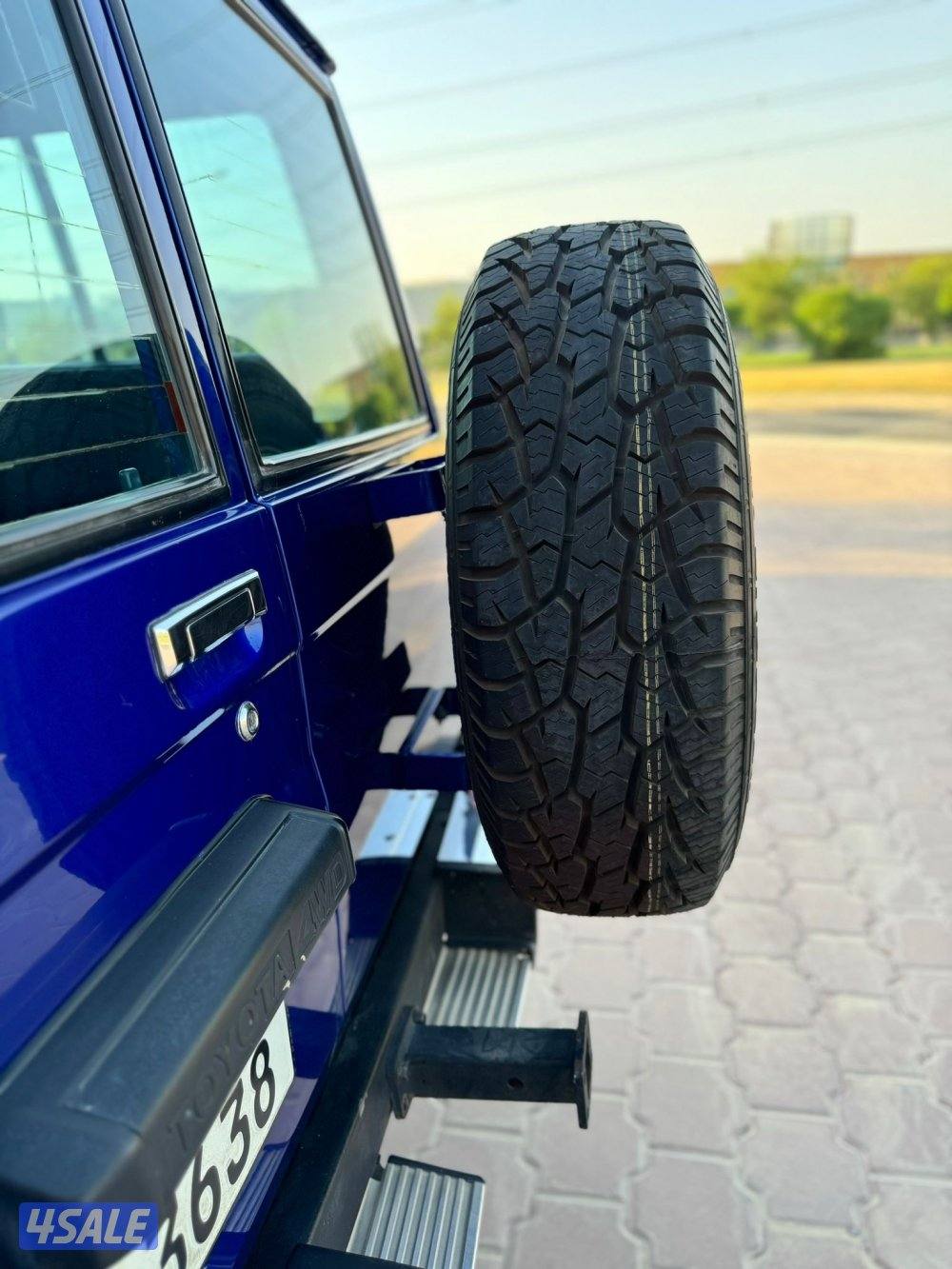 جيب تيوتا ربع قير عادي ازرق1