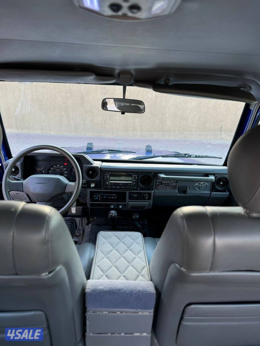 جيب تيوتا ربع قير عادي ازرق3