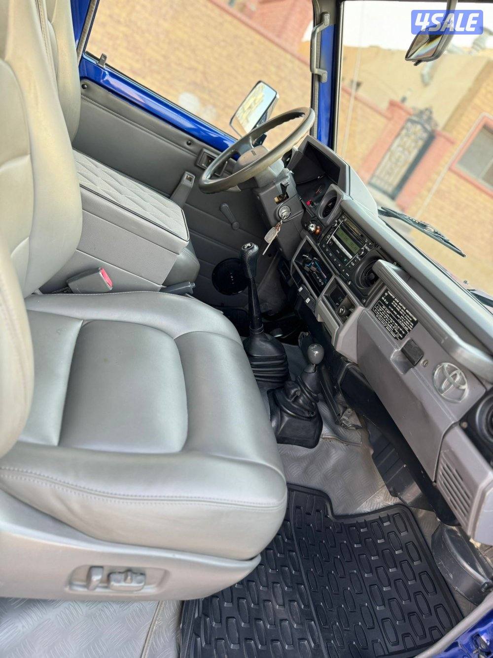 جيب تيوتا ربع قير عادي ازرق7