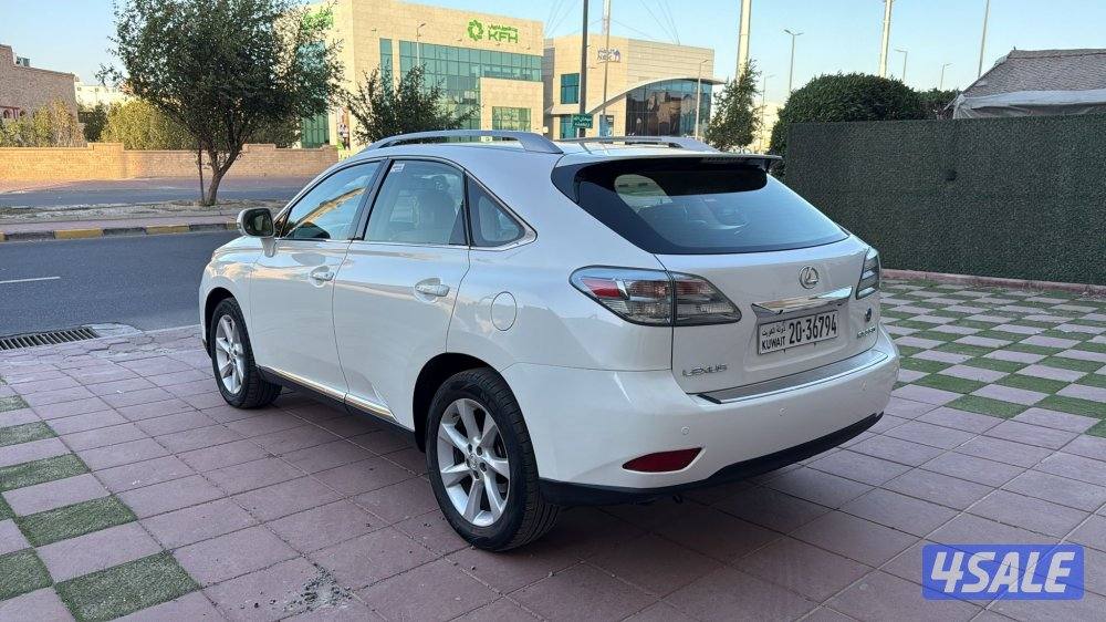 جيب لكزس بحالة ممتازه3