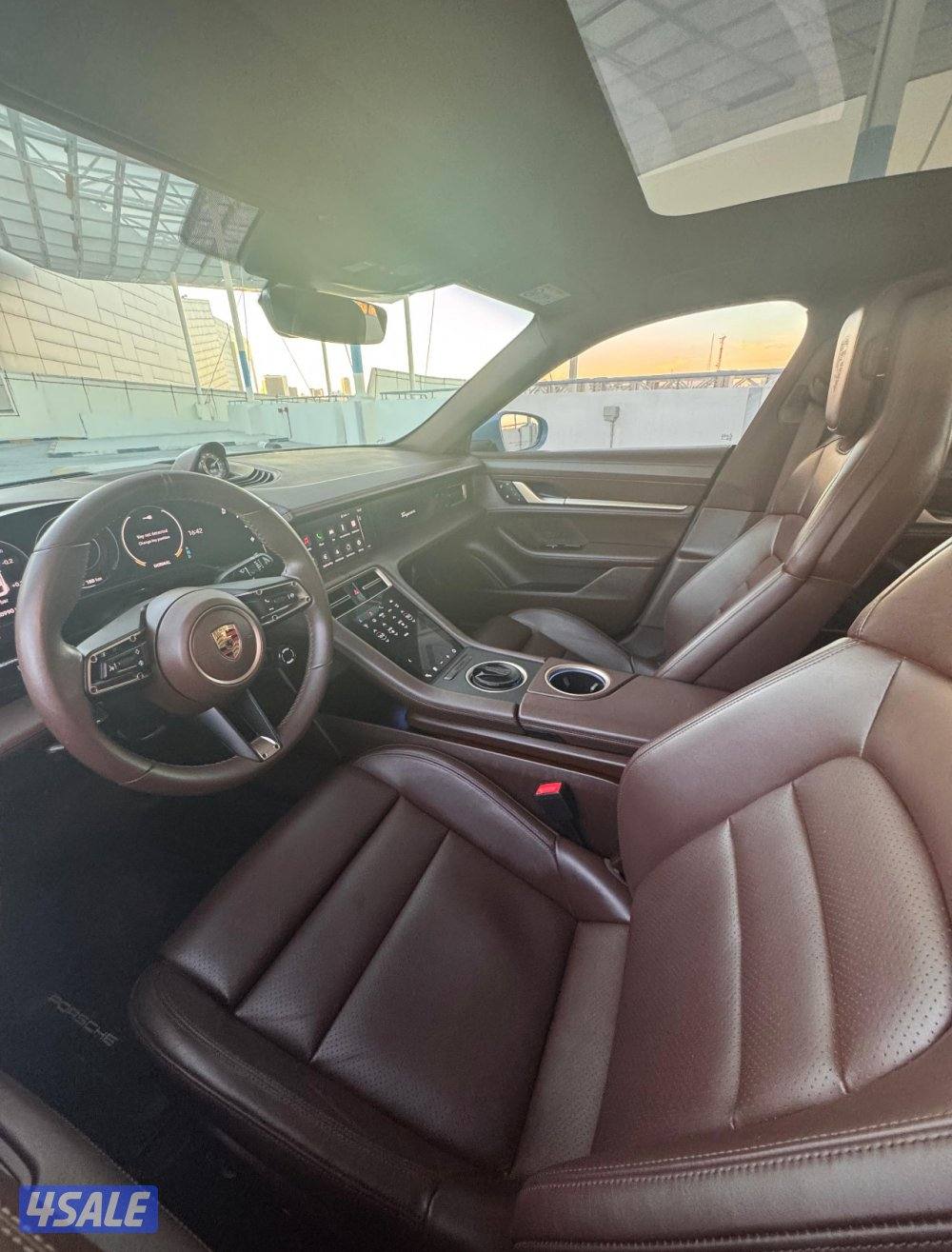 للبيع بورش تايكان  4S موديل 2023 بهبهاني تحت الكفالة صبغ الوكالة9