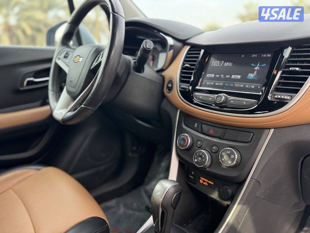 للبيع ؛ تراكس : موديل 2019 : عداد 99 الف كم4