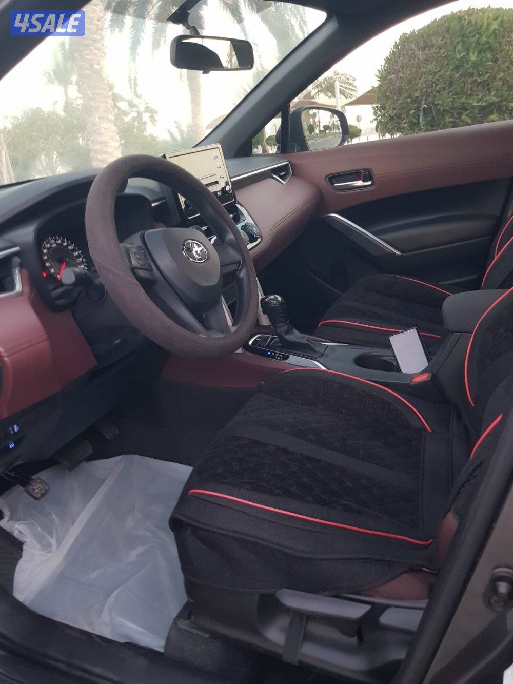 للبيع تويوتا كورولا كروس موديل 2024 عداد شبه اصفار صبغ وكالة4
